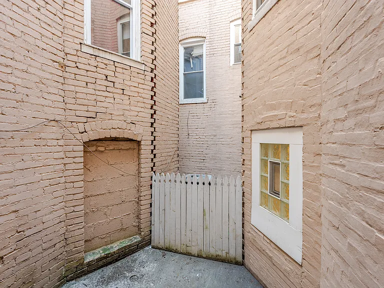 23 Todd Pl NE #1 — Photo 31