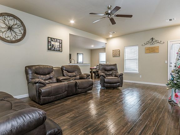5th image of 2108 Savoy Dr