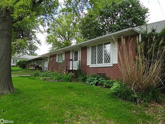 2nd image of 409 W Nishna St