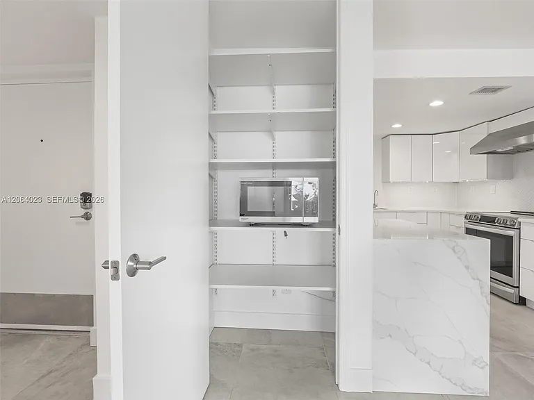 6725 Harding Ave #504 — Photo 18