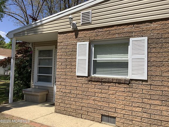 2nd image of 3 C Hemlock Street