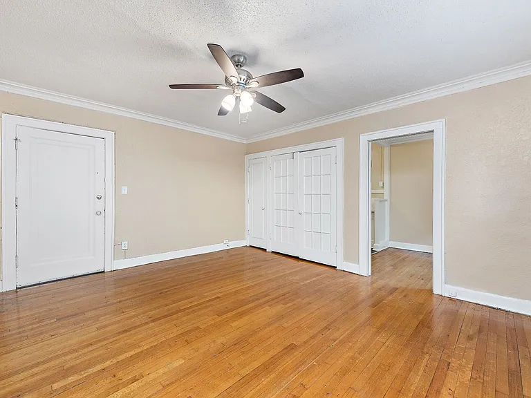 4908 Brookside Blvd — Photo 15