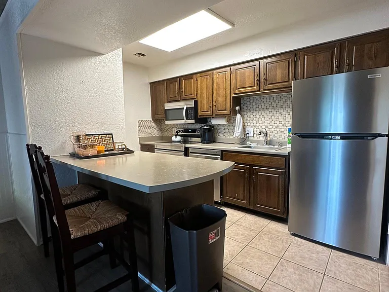 14405 N Pennsylvania Ave #M — Photo 2