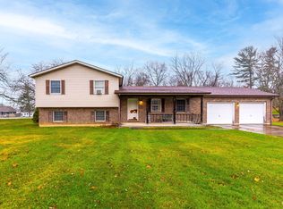 487 Meadow Ln, Springfield, OH 45505
