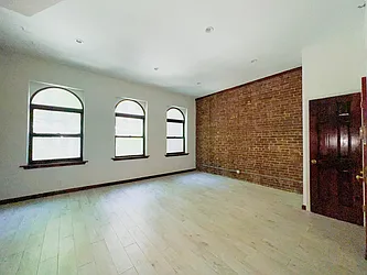 Rented by Realty 2000 Corp