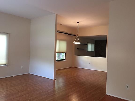 LIVING ROOM/DINING ROOM/FIREPLACE