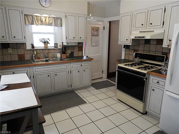5th image of 4203 Forestwood Dr
