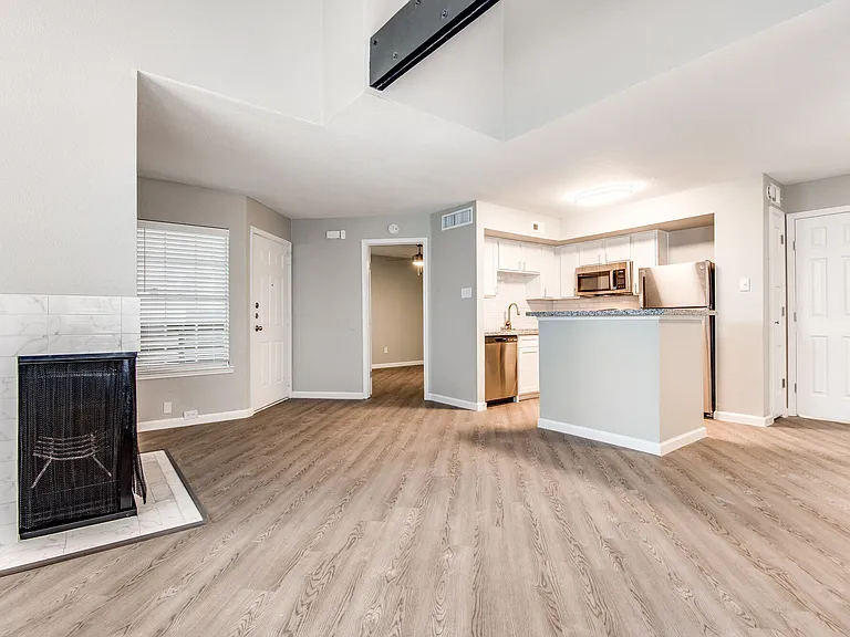 14135 Champions Dr — Photo 15