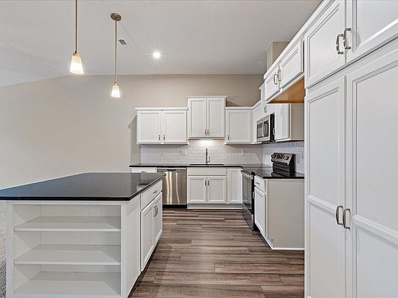 5th image of 4726 Bentwood Hills Dr #6-302