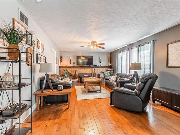 5th image of 3010 S Grimsby Rd #18