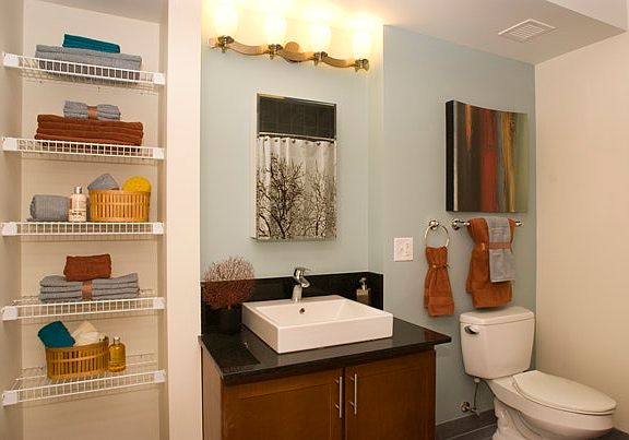 4th image of 200 N Wells St #23