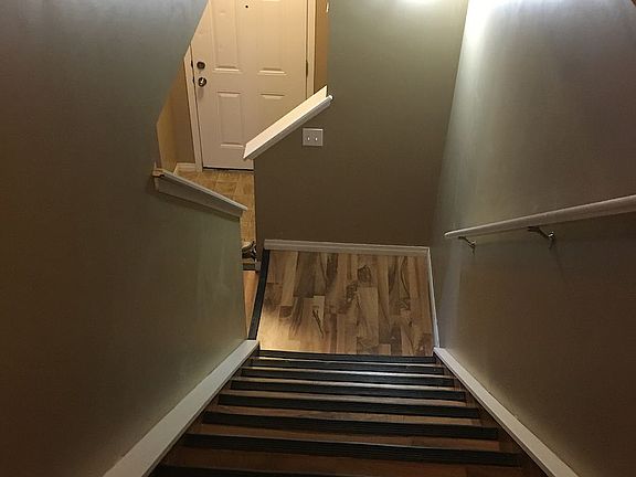 5th image of 111 Tarawood Ln NE #244