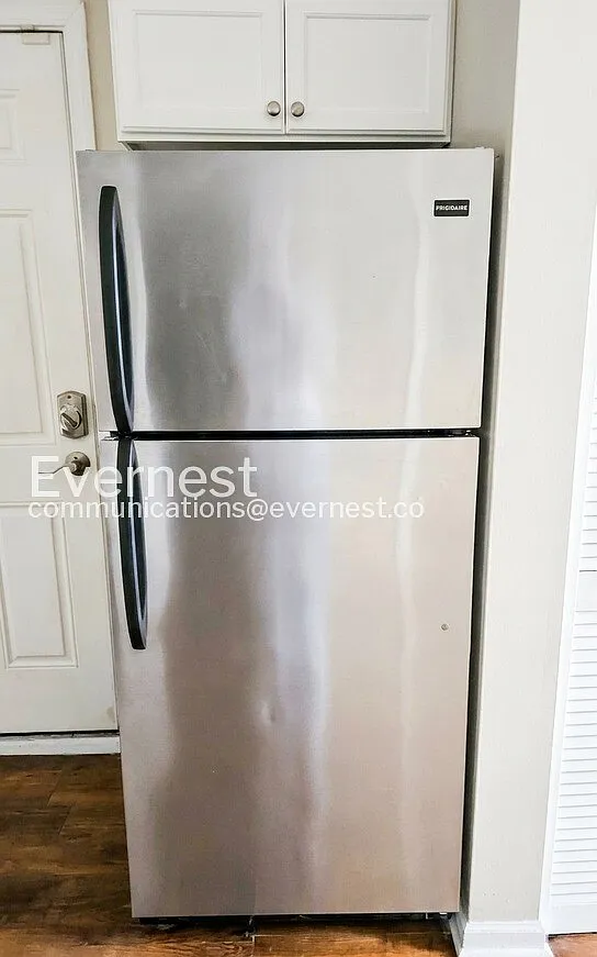 1 bed, 1.0 bath, 650 sqft, $1,750 — Photo 3