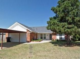 1505 Smoking Tree St, Moore, OK 73160