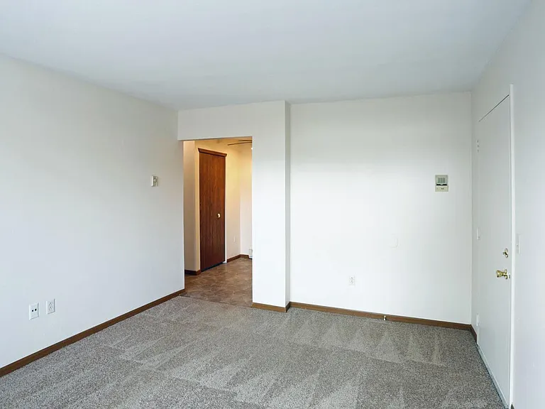 Walbridge Apartments — Photo 8