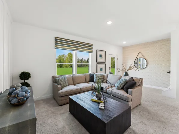 2712 Kempthorne Rd, Cary, NC 27519