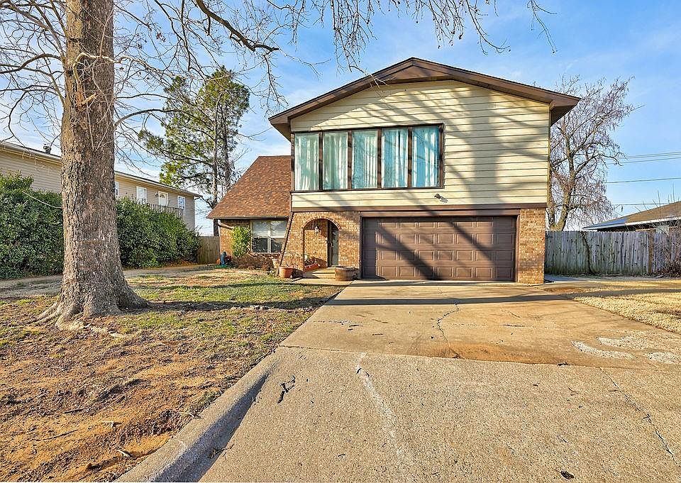 1st image of 442 Claremont Dr