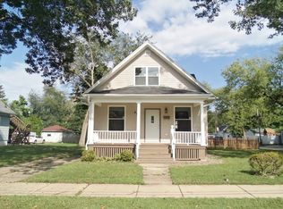 403 N Porter St, Elgin, IL 60120