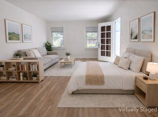 1104 Capuchino Ave #1/2, Burlingame, CA 94010