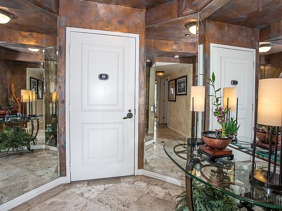 4th image of 200 Harbor Dr Unit 1702
