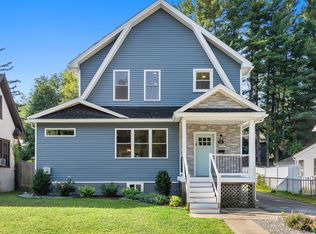 27 Edgewood Ave, Longmeadow, MA 01106