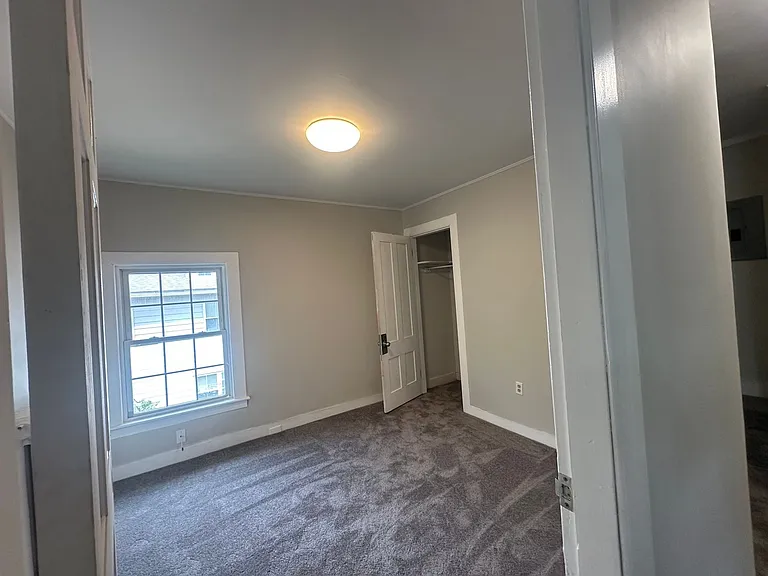 17 Broad St — Photo 4