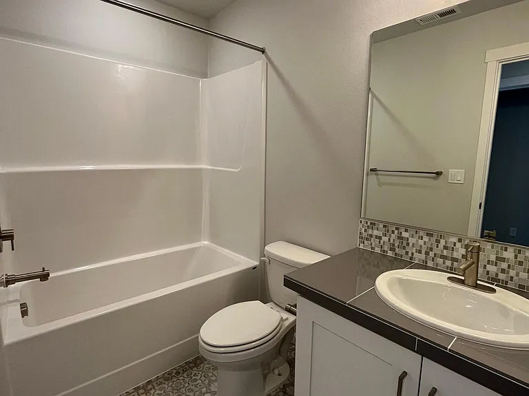 4131 SE Fortress Ln — Photo 16