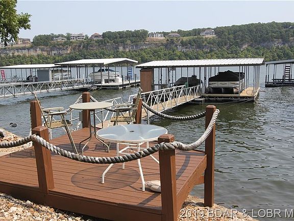3rd image of 4 Brentwood Point