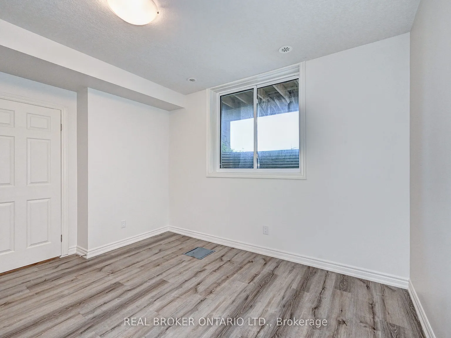 Signature West — Photo 4