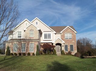 412 Argus Manor Ct, Chesterfield, MO 63017
