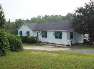 132 Loray Farm Rd, Dallas, NC 28034