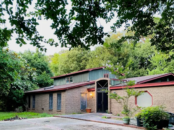 5607 County Road 145, Greenwood, MS 38930