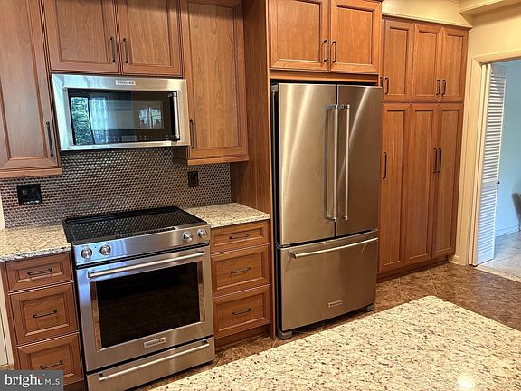 4th image of 11 Slade Ave APT 308