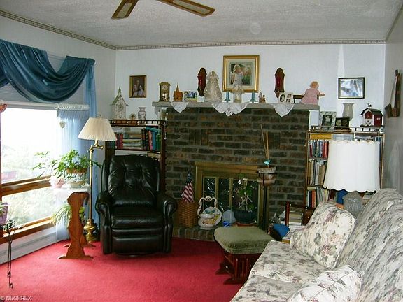 4th image of 2674 Priscilla Ave