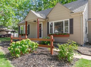 3624 Navajo Dr, Saint Louis, MO 63125