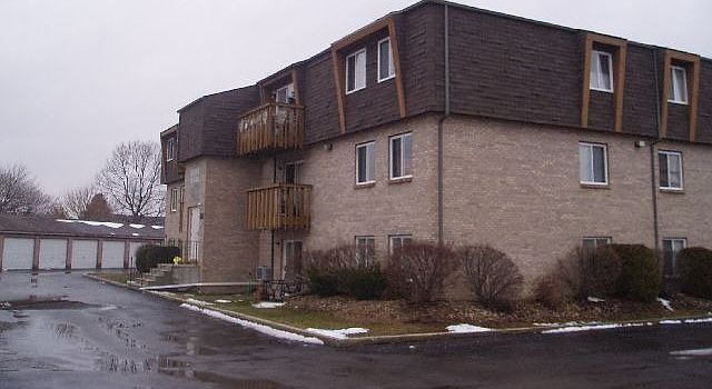 All New 3rd Floor Unit!
