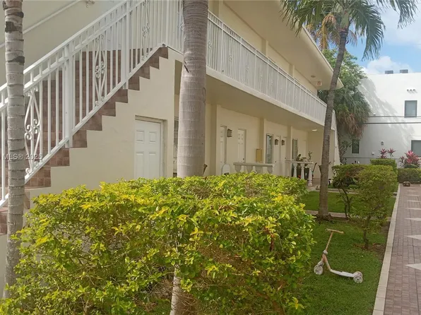 1950 Biarritz Dr APT 1, Miami Beach, FL 33141