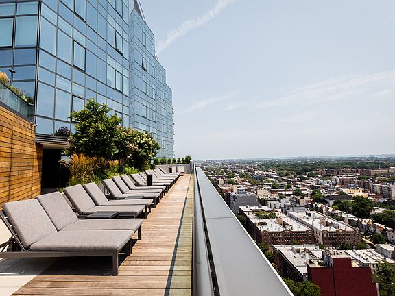 2nd image of 123 Linden Blvd APT 20W