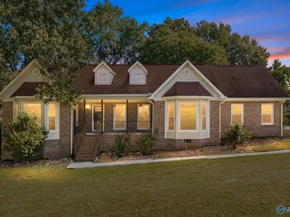 104 Gaylor Dr, Huntsville, AL 35811