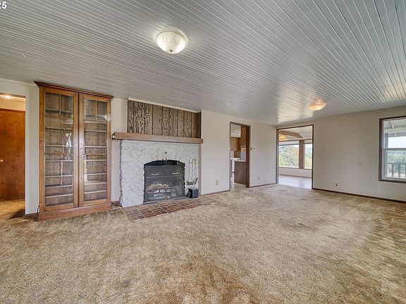 5th image of 32650 Oester Rd