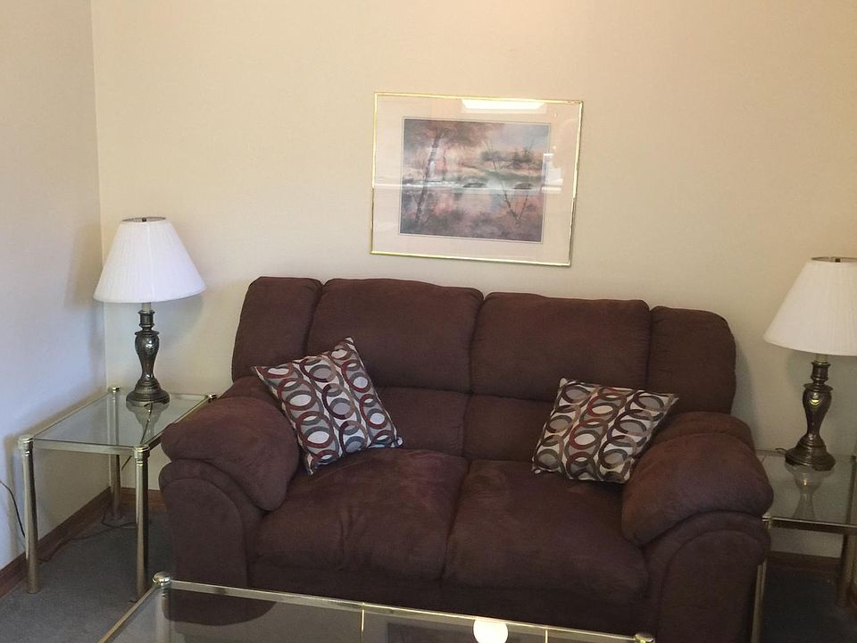 2nd image of 105 Gates Dr