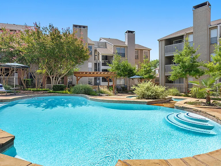 C242440_Westside_Pool_04