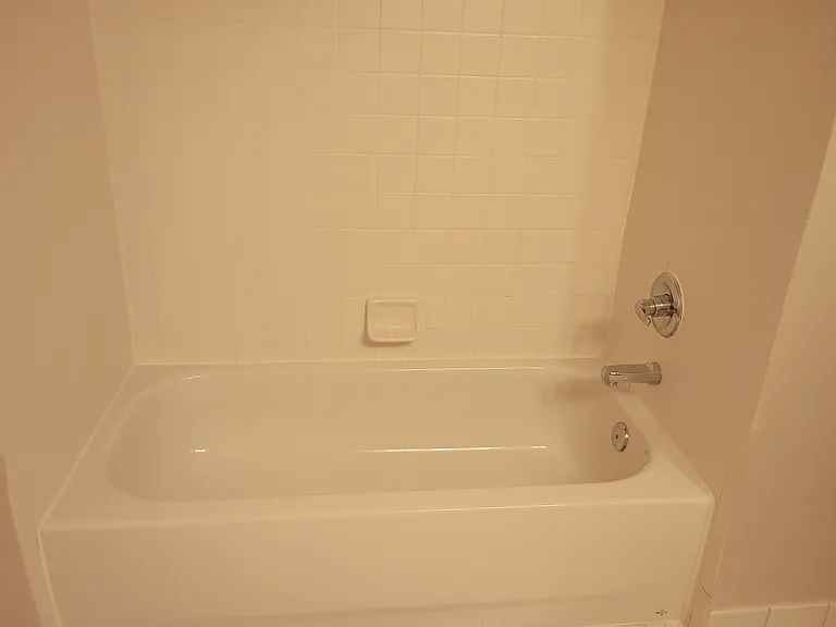Prentiss Pointe Apartments — Photo 122
