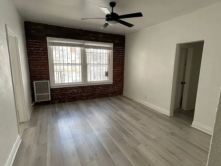 Val D' Kingsley LLC — Photo 35