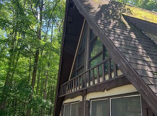 15 Michaywe Dr, Gaylord, MI 49735