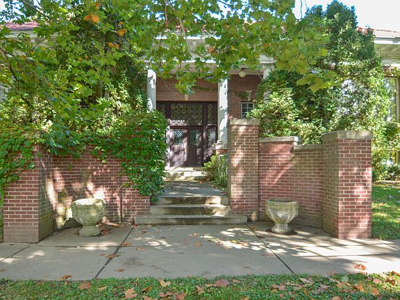 2nd image of 555 E Mansion St