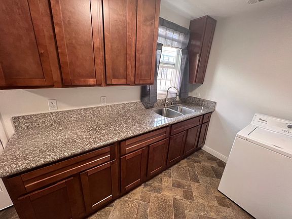 5th image of 7220 Fresno St #7220