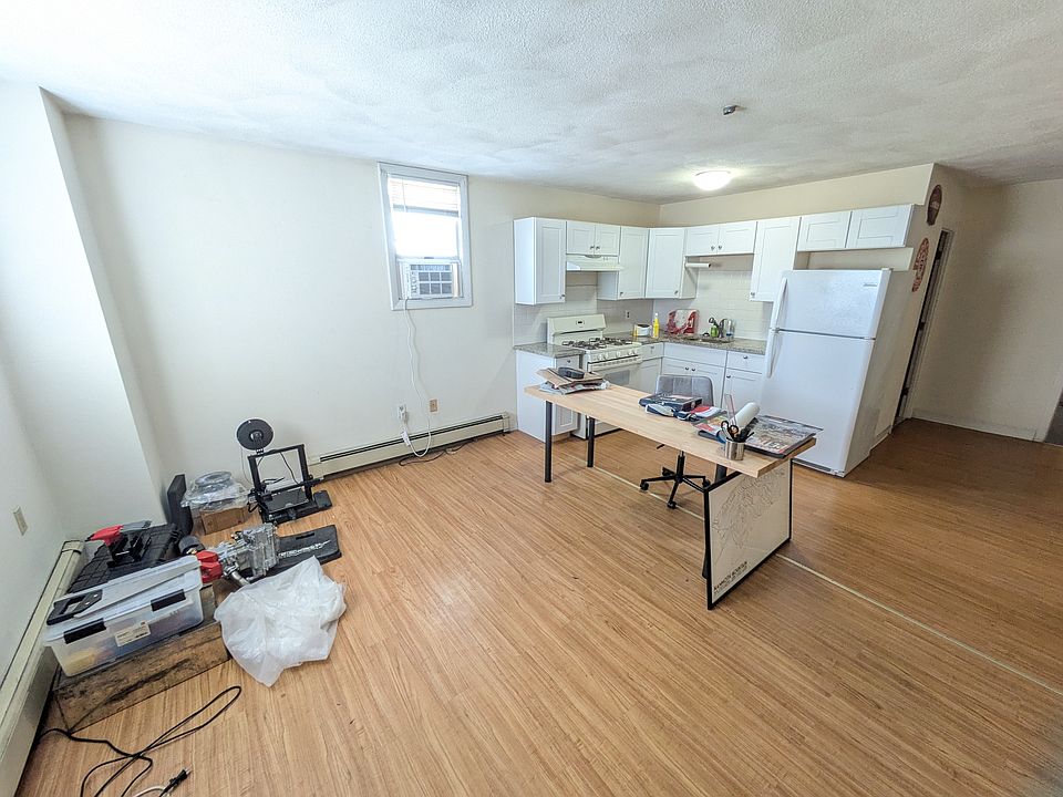 2nd image of 569 Somerville Ave #1F