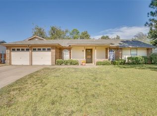 1101 Springdale Rd, Bedford, TX 76021