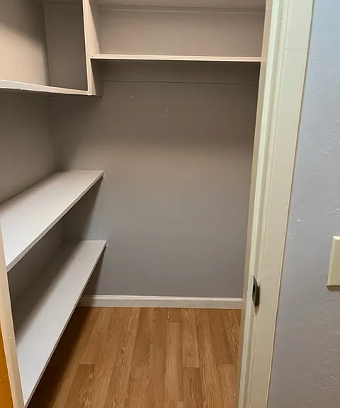 748 Oakland Avenue Apartments — Photo 12